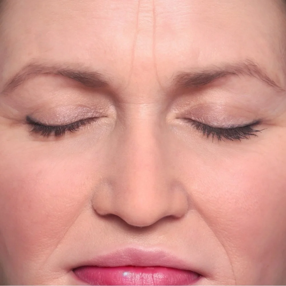 FLYTE.70 The Fundamental Mascara in Under Pressure (Black) • Mature Skin